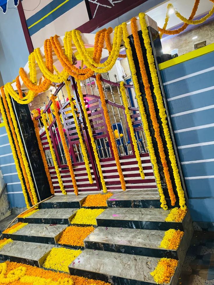 Traditional Yellow Orange Floral Gate Decoration For Home Entrance