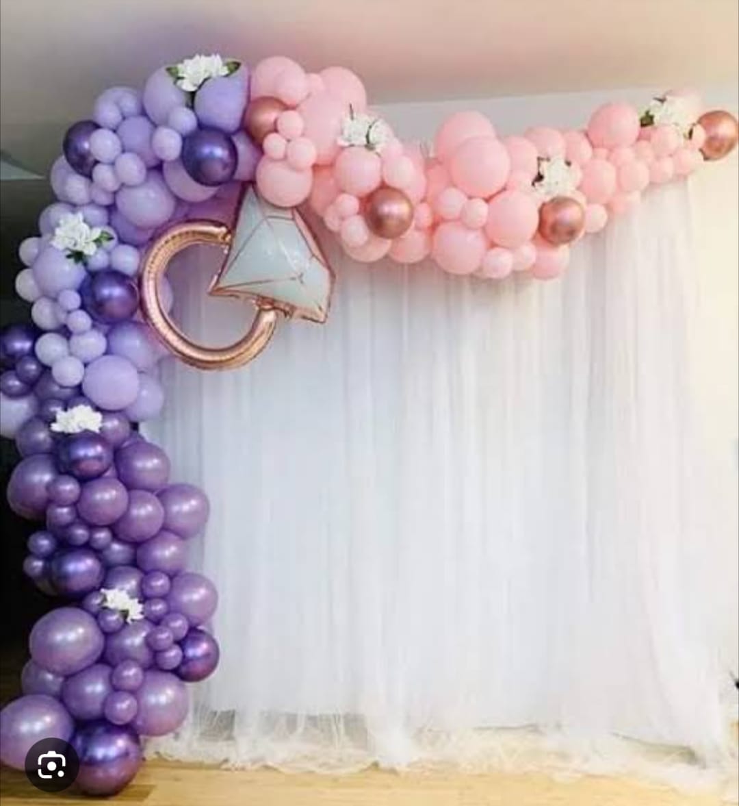 Purple & Pink Ring Bride To Be Backdrop – balloon and flower decoration by ARVDecor