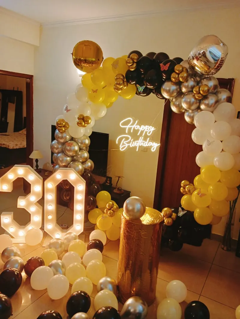 dfdfdfdfdf – balloon and flower decoration by ARVDecor